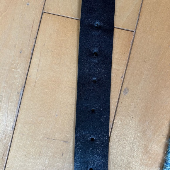 Black belt with stone studded buckle - Picture 4 of 4